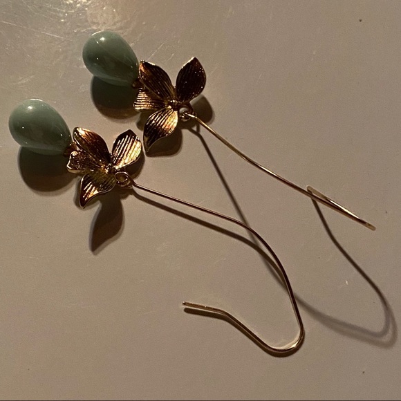 Flower Drop Earing - Picture 7 of 9